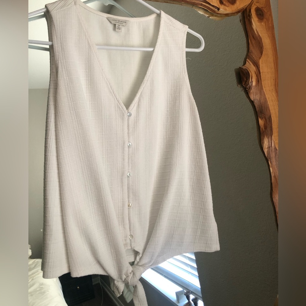 Lucky Brand Women's Sleeveless Button-Down Top